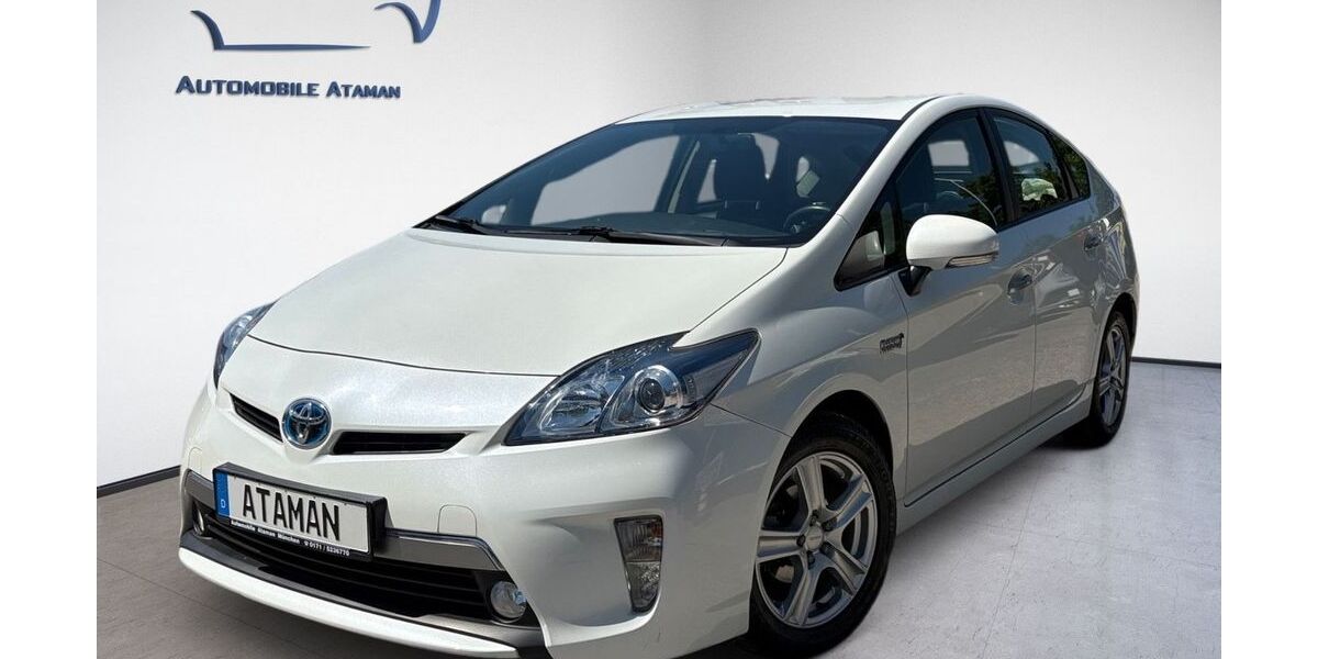 Toyota Prius 67.531 km 15.950 &euro; München 81243