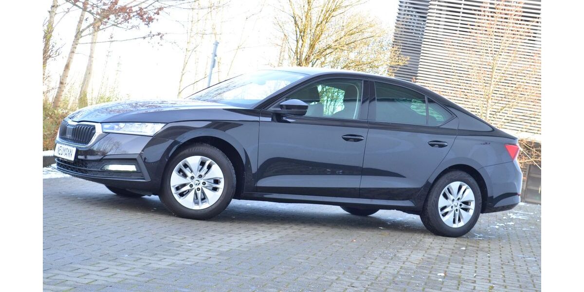 Skoda Octavia 53.750 km 18.990 &euro; München 81243