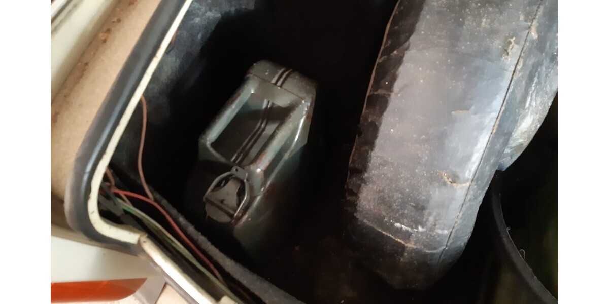 Trabant P 601 82.849 km 2.100 &euro; Erdweg 85253