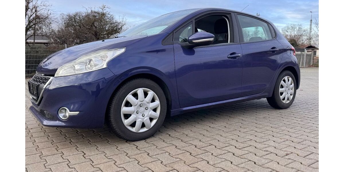 Peugeot 208 159.999 km 3.988 &euro; München 81825