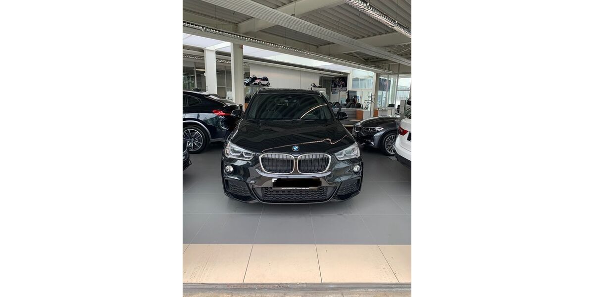 BMW X1 125.000 km 16.900 &euro; München 81245