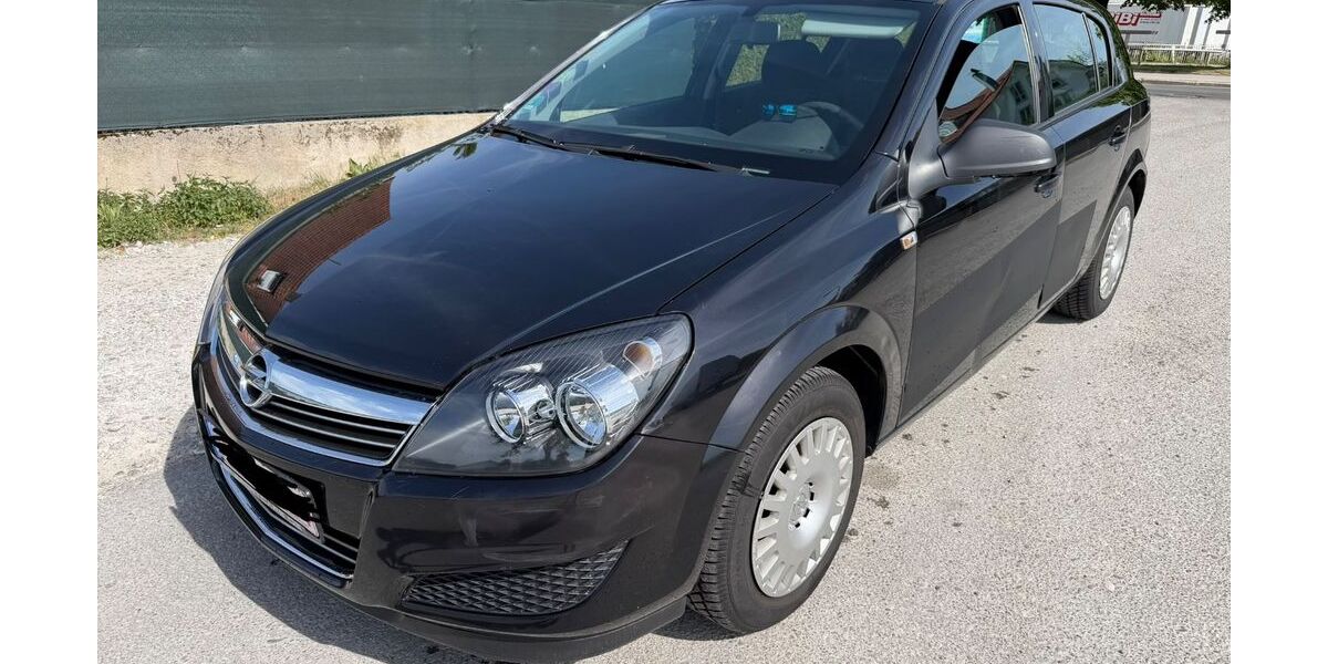 Opel Astra 123.500 km 1.250 &euro; München 81827