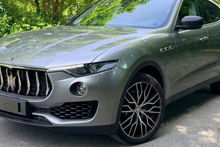 Maserati Levante 138.000 km 27.799 &euro; München 82178