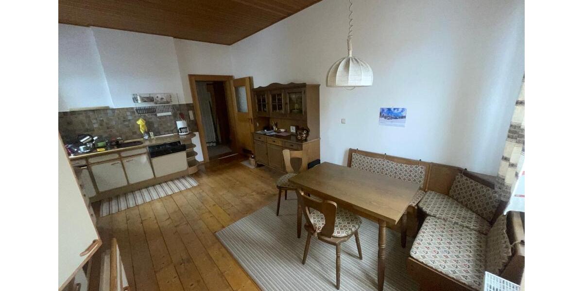 Etagenwohnung Gräfelfing - 5 Zimmer, 157 m&sup2;, 850&euro; | Angebot:26178367