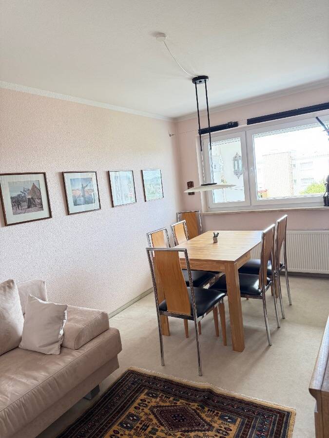 WEIGERT: 3-Zimmer-Wohnung mit Loggia & TG-Stellplatz in Aubing