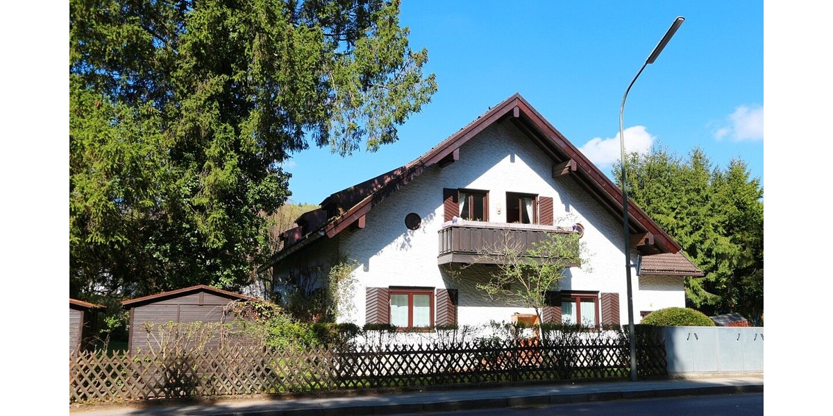 !! RARITÄT am SEE !! idyllisches JUWEL * 4-Zimmer-Dachgeschosstraum * Balkon und Gartennutzung * - Dachgeschoßwohnung Starnberg | Angebot:26838455