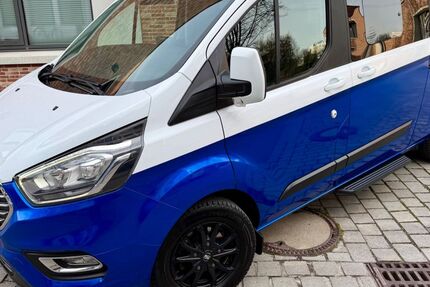 Ford Tourneo Custom 81.189 km 26.999 &euro; Unterföhring/ München 85774