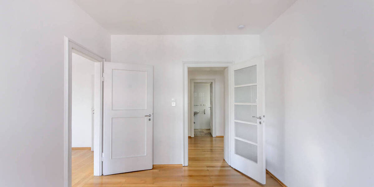 Etagenwohnung München Schwabing-Freimann - 3 Zimmer, 86 m&sup2;, 2.740&euro; | Angebot:26388656