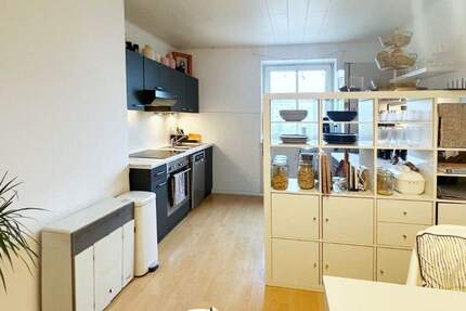 2,5-Zimmer-Wohnung mit Wohnküche und Balkon mitten in Pasing 2 zimmer