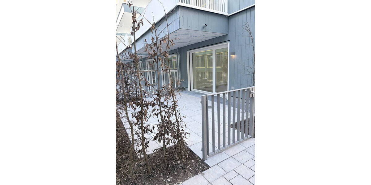 Etagenwohnung München Neuhausen-Nymphenburg - 2 Zimmer, 76 m&sup2;, 2.050&euro; | Angebot:26102926