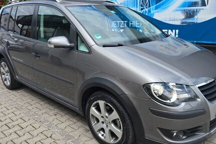 VW Touran 192.000 km 4.490 &euro; Garching 85748