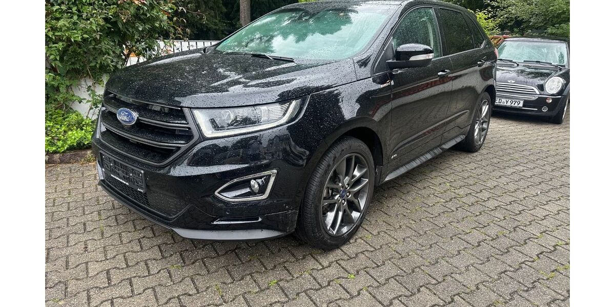 Ford Edge 45.544 km 18.499 &euro; München 81929