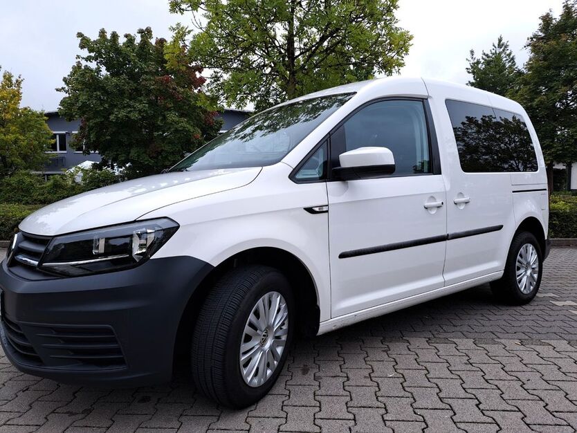 VW Caddy 53.200 km 15.400 € München 80538