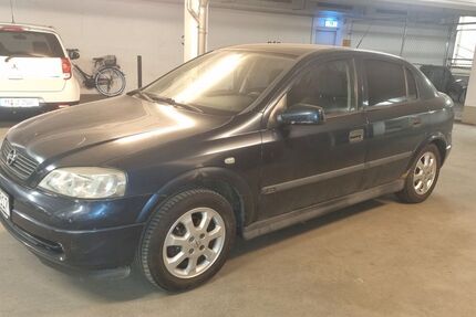 Opel Astra 207.000 km 890 &euro; München 80638