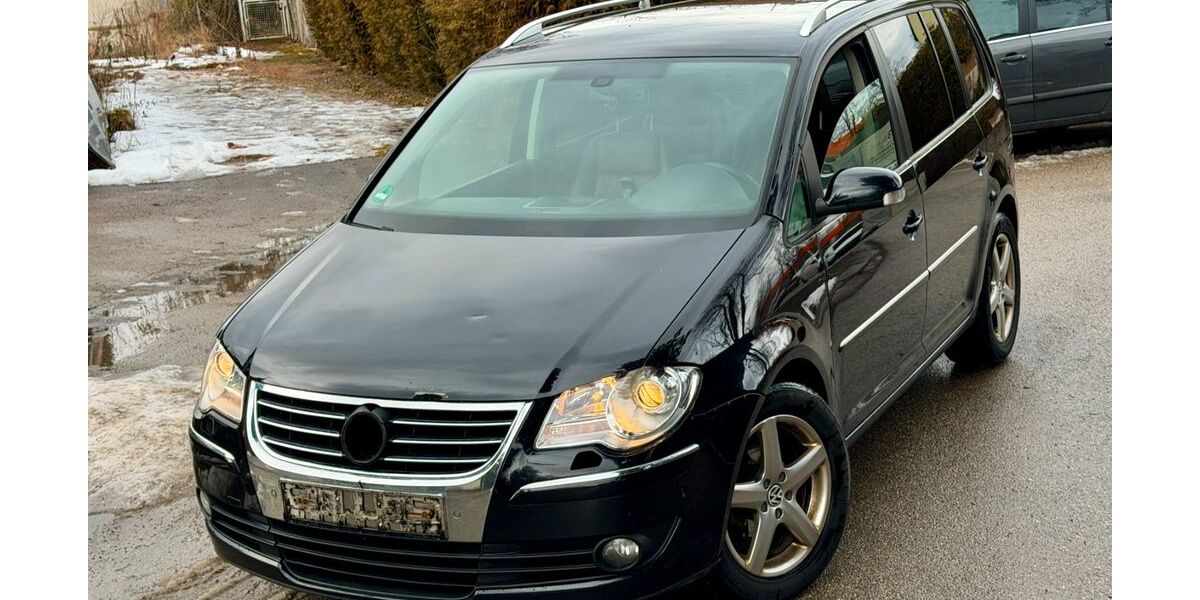 VW Touran 269.000 km 2.280 &euro; München 81827