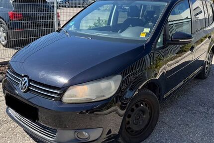 VW Touran 170.000 km 4.499 &euro; Markt Schwaben 85570