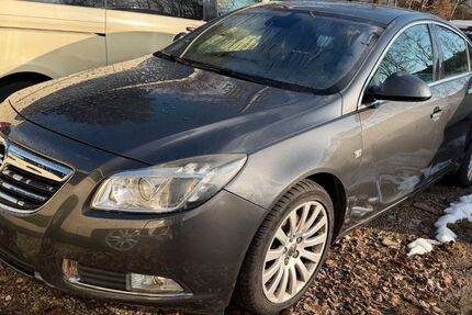 Opel Insignia 145.661 km 2.499 &euro; München - Pasing-Obermenzing 81243