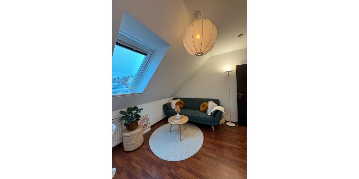 Dachgeschoßwohnung München Sendling-Westpark - 3 Zimmer, 95 m&sup2;, 2.400&euro; | Angebot:26425695