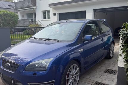 Ford Focus 204.129 km 4.000 &euro; Gröbenzell 82194