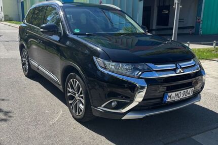Mitsubishi Outlander 157.800 km 12.999 &euro; München 80933