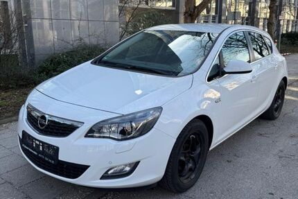 Opel Astra 117.000 km 5.890 &euro; München 81737