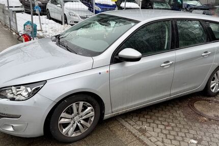 Peugeot 308 170.000 km 4.980 &euro; München 81827