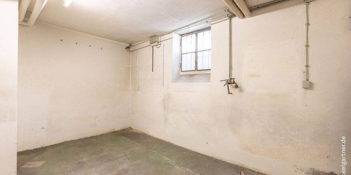 Reihenendhaus München Moosach - 6 Zimmer, 122 m&sup2;, 1.190.000&euro; | Angebot:26273720