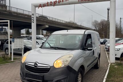 Opel Combo 227.000 km 2.699 &euro; München 81825