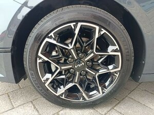 Kia CEED_5 1.0T 48V DCT 100 NIGHTLINE STD 6.000 km 22.990 &euro; Höhenkirchen-Siegertsbrun 85635