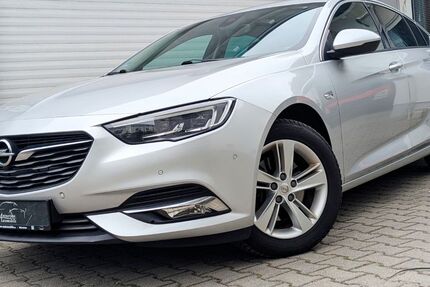 Opel Insignia 143.900 km 9.990 &euro; München 81243