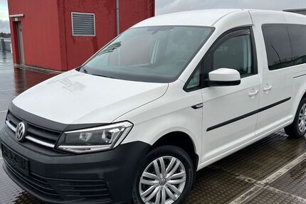 VW Caddy Maxi 76.093 km 15.700 &euro; München 81829