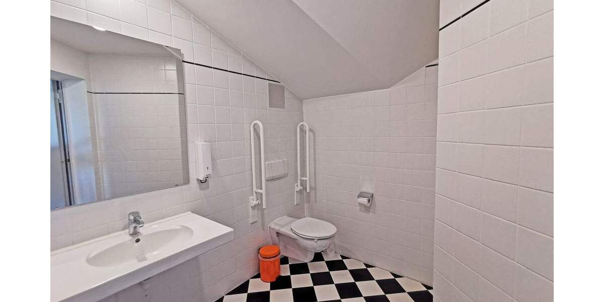 Gewerbeobjekt Unterhaching - 2.998&euro; | Angebot:25696956