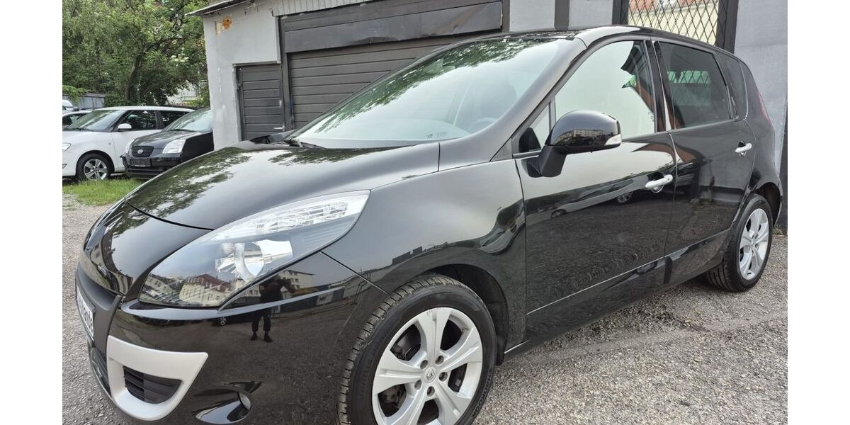 Renault Scenic 67.230 km 5.490 € München 80809