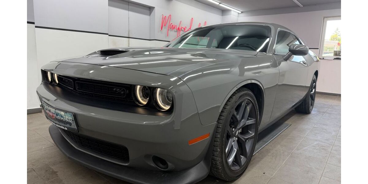Dodge Challenger 22.971 km 37.880 &euro; München 81243