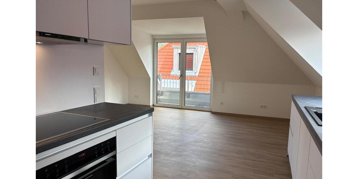 Dachgeschoßwohnung München Thalkirchen-Obersendling-Forstenried-Fürstenried-S - 2 Zimmer, 52 m&sup2;, 1.586&euro; | Angebot:26279394