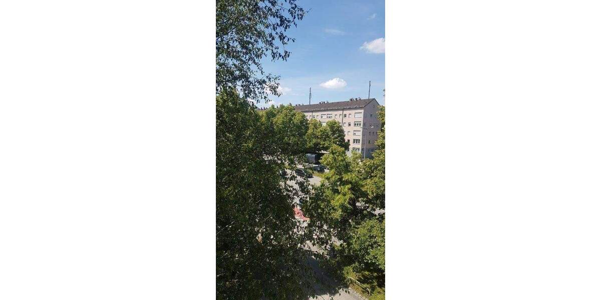 Etagenwohnung München Neuhausen-Nymphenburg - 3 Zimmer, 80 m&sup2;, 1.450&euro; | Angebot:25644945