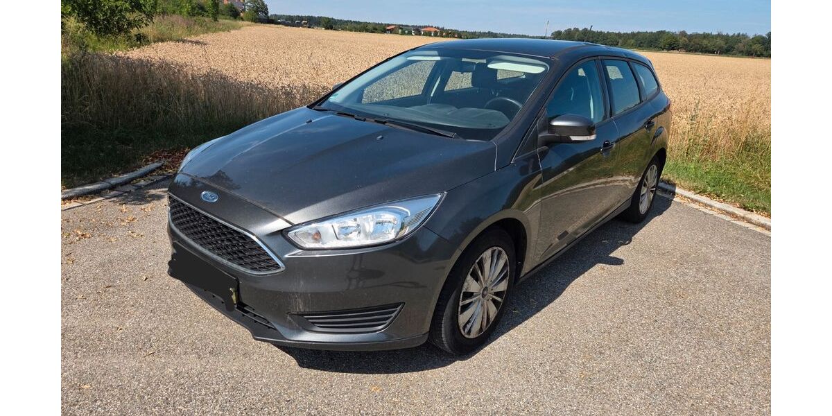 Ford Focus 123.000 km 2.900 &euro; Hohenbrunn 85662