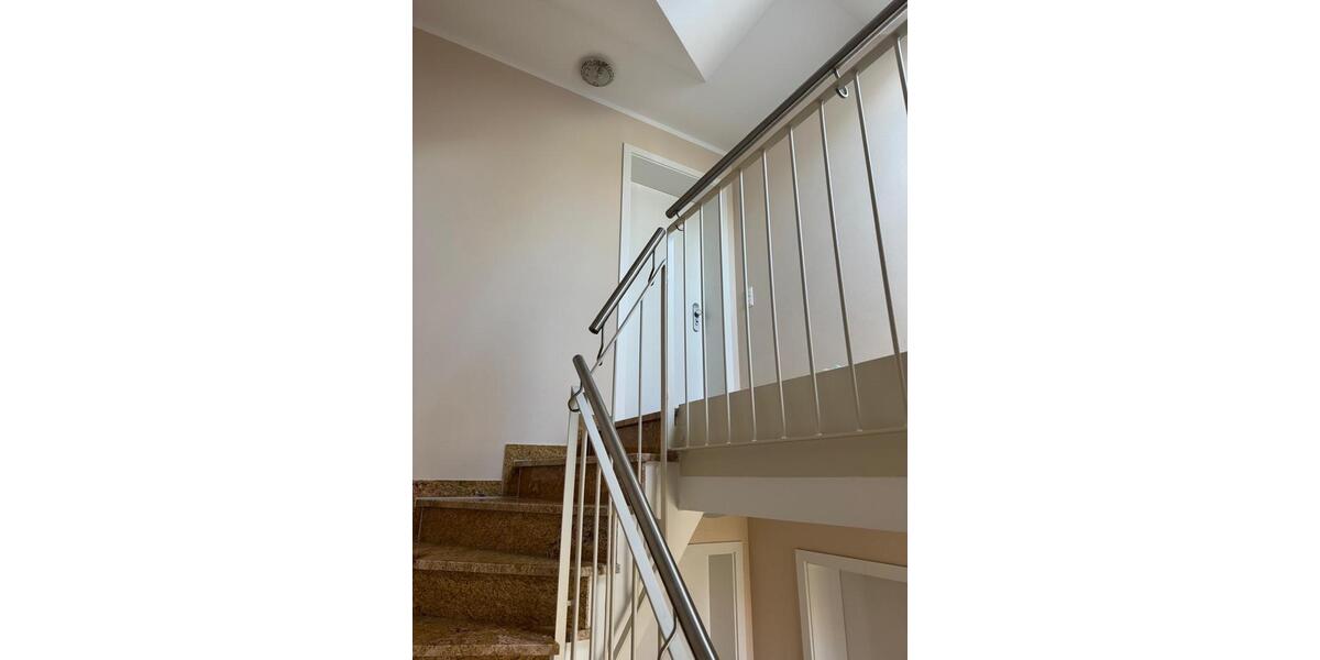 Dachgeschoßwohnung München Allach-Untermenzing - 3 Zimmer, 83 m&sup2;, 2.290&euro; | Angebot:26038538