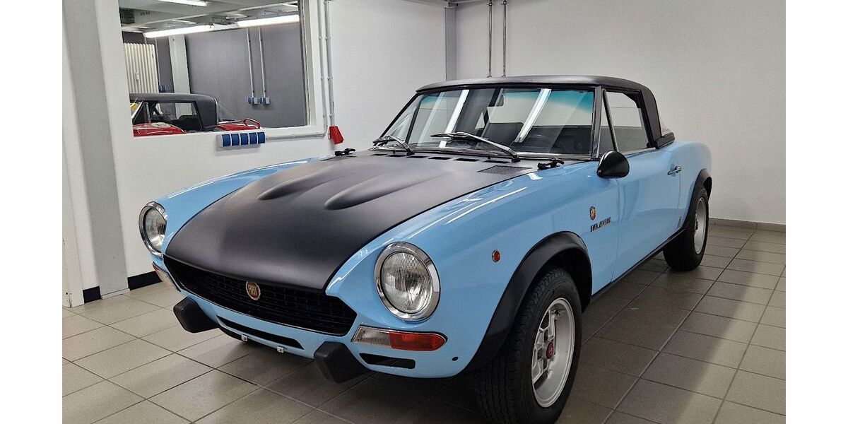 Fiat 124 Spider 51.625 km 78.650 &euro; Starnberg 82319