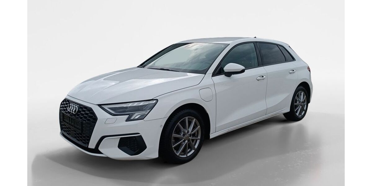 Audi A3 21.372 km 17.300 &euro; Oberhaching 82041