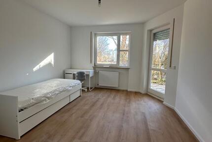 Wohnung München Sendling-Westpark - 4 Zimmer, 80 m&sup2;, 3.200&euro; | Angebot:24849772