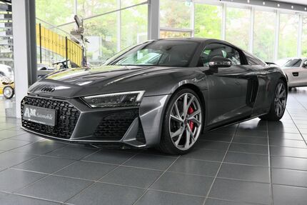 Audi R8 2.000 km 174.800 € München 81829