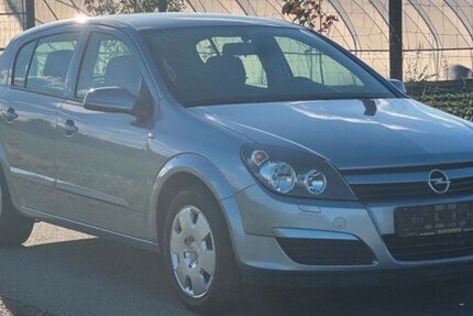 Opel Astra 141.000 km 2.900 &euro; München 80995