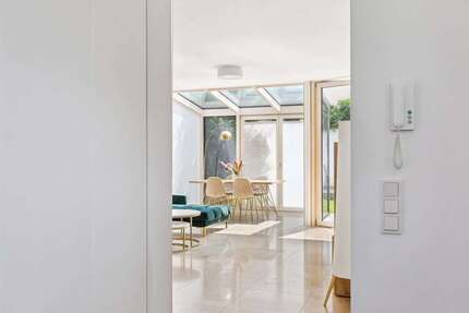 Haus zum Mieten in München 3.490 € 131 m²