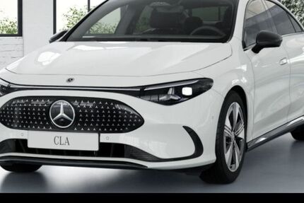 Mercedes-Benz CLA 350 9.900 km 53.900 &euro; München 80636