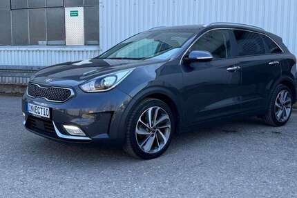 Kia Niro 40.000 km 15.999 &euro; Puchheim-Bahnhof (bei München) 82178