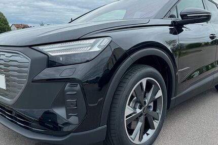 Audi Q4 e-tron 50.000 km 37.600 &euro; Fürstenfeldbruck 82256