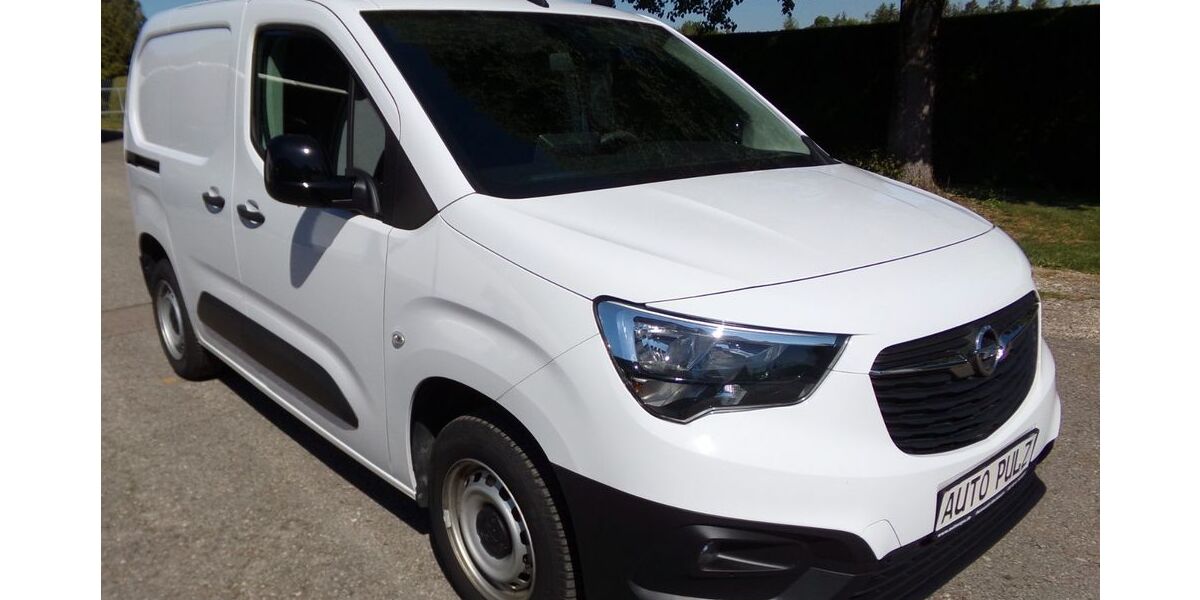 Opel Combo 99.200 km 12.999 &euro; Hebertshausen bei Dachau 85241