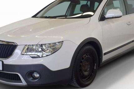 Skoda Superb 216.800 km 7.900 &euro; Baldham 85598