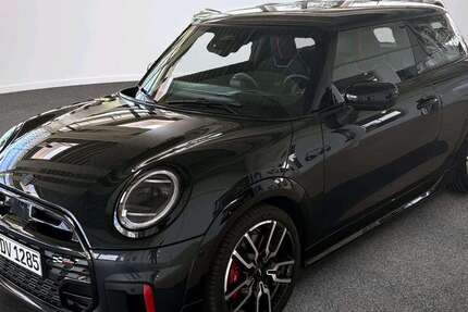 Mini John Cooper Works 3.155 km 39.464 &euro; München 80788